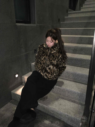 Animal fur half-zip collar jacket