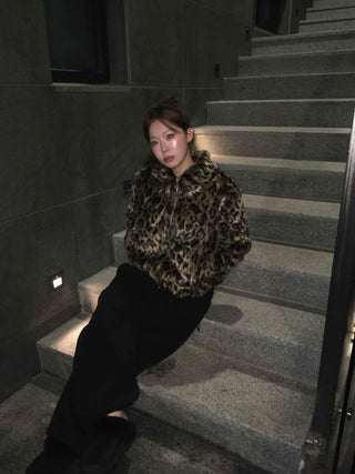 Animal fur half-zip collar jacket