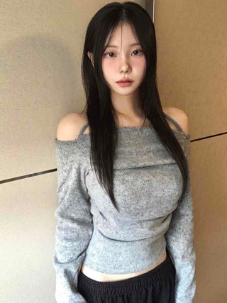Delicate Fit Off-Shoulder Slim Turtleneck Long Sleeve T-shirt