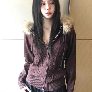 Deep V-neck Twist Pattern Fur Detail Knit Zip-up