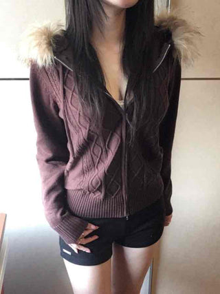 Deep V-neck Twist Pattern Fur Detail Knit Zip-up