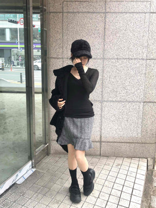 Ribbed See-through V-Neck Slim Fit Long Sleeve Tee