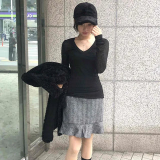 Ribbed See-through V-Neck Slim Fit Long Sleeve Tee