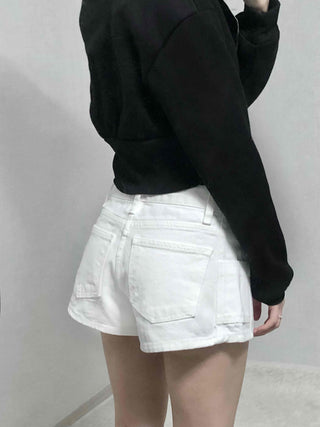 Clean Fit Rolled-Up Cut Denim Shorts