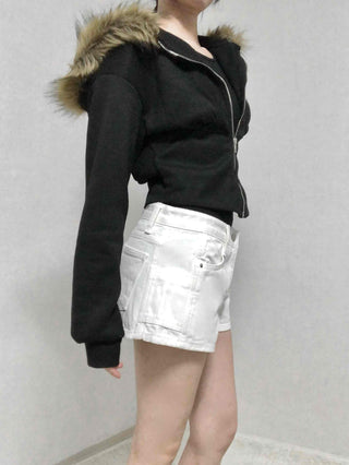 Clean Fit Rolled-Up Cut Denim Shorts