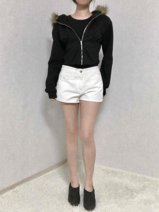 Clean Fit Rolled-Up Cut Denim Shorts
