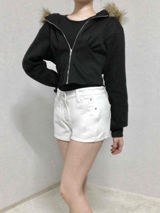 Clean Fit Rolled-Up Cut Denim Shorts