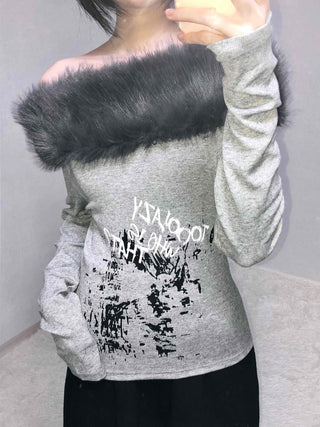Fur-trimmed Lettering Print Slim Fit Long Sleeve T-shirt