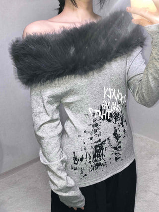 Fur-trimmed Lettering Print Slim Fit Long Sleeve T-shirt