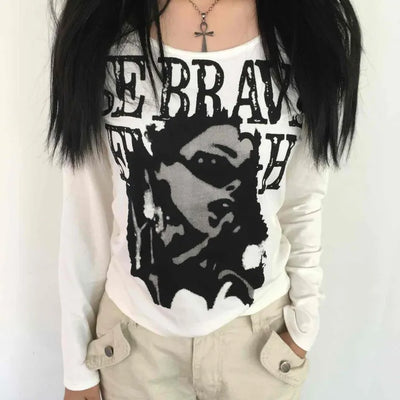 Vintage Graphic Artwork Round Neck Slim Long Sleeve Tee