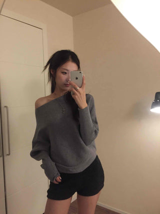 Cold Shoulder Off-Wide Slit Oversized Knit