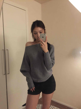 Cold Shoulder Off-Wide Slit Oversized Knit
