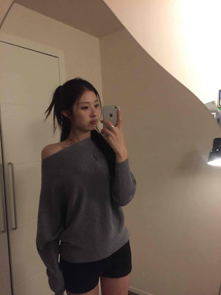 Cold Shoulder Off-Wide Slit Oversized Knit
