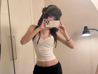 Strap Silhouette Sweetheart Neck Crop Sleeveless