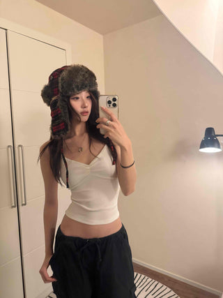 Strap Silhouette Sweetheart Neck Crop Sleeveless