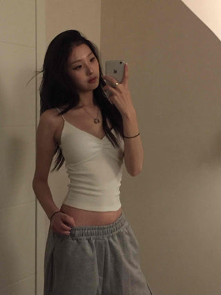 Strap Silhouette Sweetheart Neck Crop Sleeveless