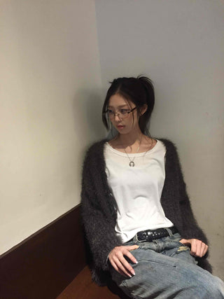 Delicate Fit Slim Round Neck Cropped Long Sleeve Tee