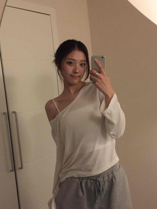 Delicate Fit Slim Round Neck Cropped Long Sleeve Tee
