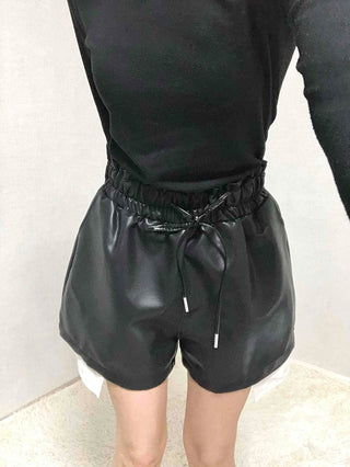 Faux leather shirred balloon fit shorts