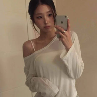Delicate Fit Slim Square Neck Crop Sleeveless