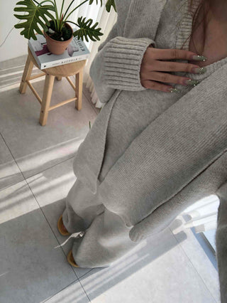 Minimal V-neck Long Pants Shoulder Shawl Knit Tracksuit Set