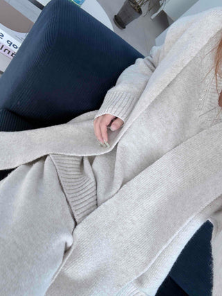 Minimal V-neck Long Pants Shoulder Shawl Knit Tracksuit Set