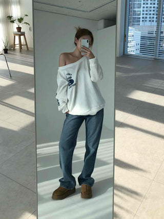 College Arch Logo Sliding Neckline Balloon Fit Sweatshirt