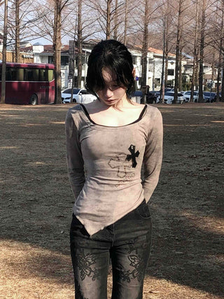 Bear Wappen Asymmetrical Slim Round Neck Long Sleeve Tee