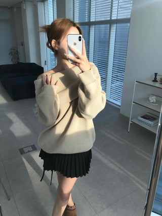 Loose Fit Basic Off-Shoulder Knit