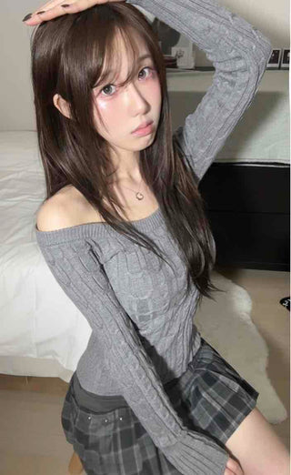 Feminine Square Neck Cable Knit Crop Top