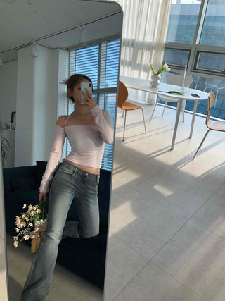 Twisted Shoulder Strap Square Neck Crop Long Sleeve T-shirt