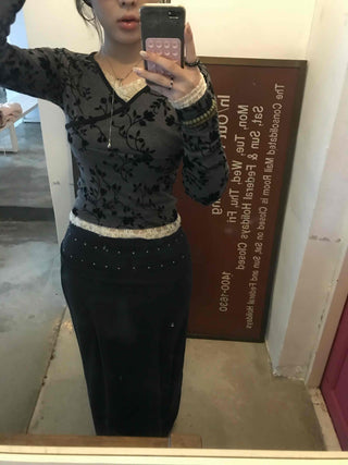Velvet Embroidered V-neck T-shirt