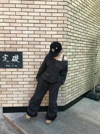Street Lettering Off-Shoulder Oversized Sweatshirt