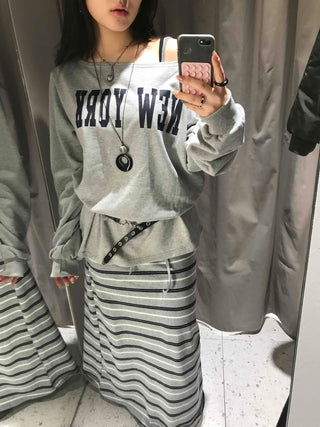 Lettering Print Oversized Off-Shoulder Tee