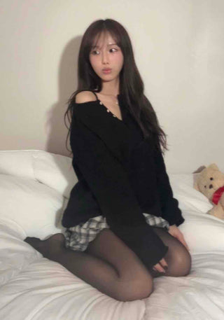 Shoulder-Cut Pearl Button V-Neck Knit