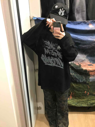 Graffiti Lettering Oversized Loose Round Long Sleeve Tee