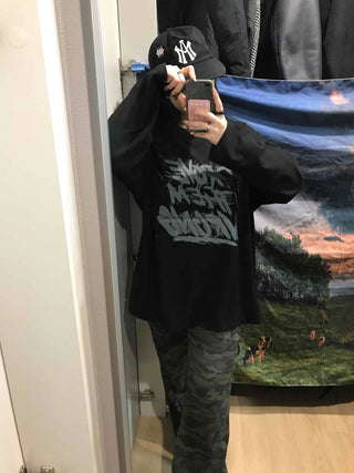 Graffiti Lettering Oversized Loose Round Long Sleeve Tee
