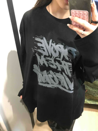 Graffiti Lettering Oversized Loose Round Long Sleeve Tee