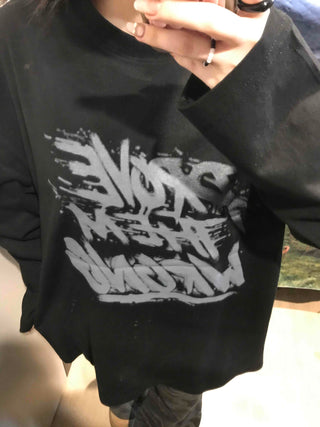 Graffiti Lettering Oversized Loose Round Long Sleeve Tee