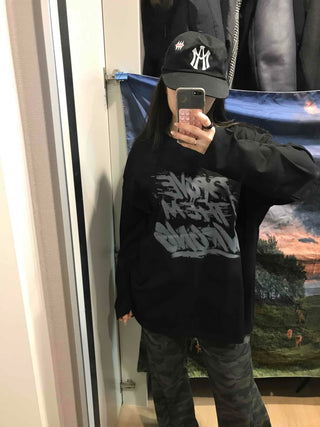 Graffiti Lettering Oversized Loose Round Long Sleeve Tee
