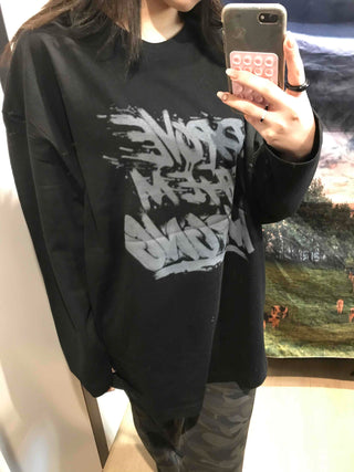 Graffiti Lettering Oversized Loose Round Long Sleeve Tee