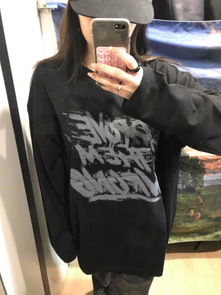 Graffiti Lettering Oversized Loose Round Long Sleeve Tee