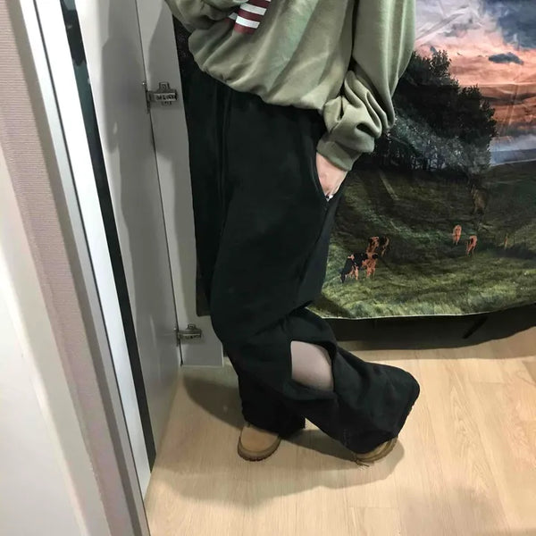 Loose Fit Elastic Waist Wide Fleece-Lined Training Pants