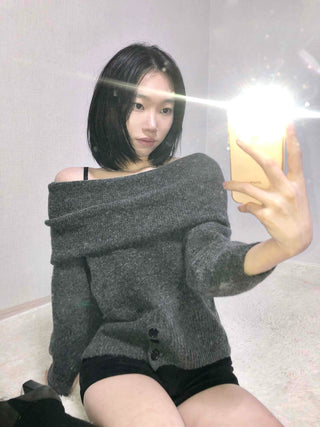 Off-shoulder Oversized Turtleneck Knit