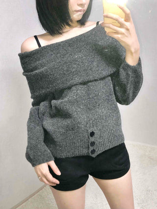 Off-shoulder Oversized Turtleneck Knit