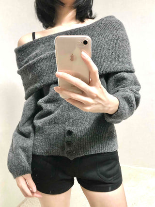 Off-shoulder Oversized Turtleneck Knit