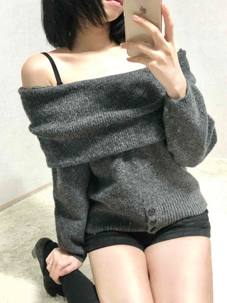 Off-shoulder Oversized Turtleneck Knit