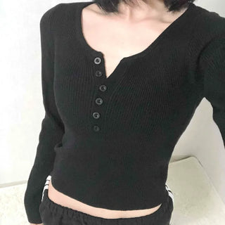 Delicate Fit Snap Button Crop Slim Knit