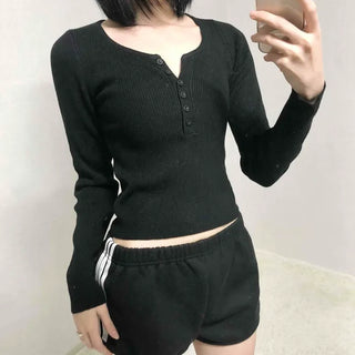 Delicate Fit Snap Button Crop Slim Knit
