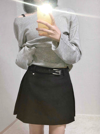 Side Pleated Belted Golf Shorts
